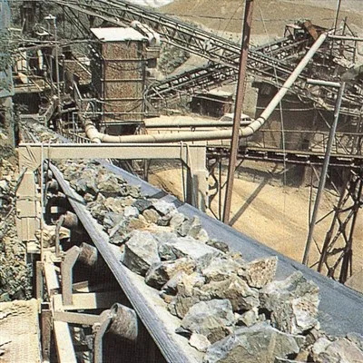 Există măsuri de siguranță atunci când utilizați o bandă transportoare de pânză?